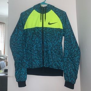 NIKE Windbreaker Size: Women‘s SMALL